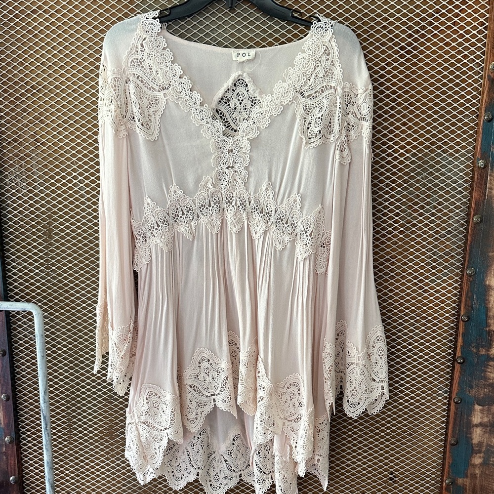 POL Cream Lace Blouse
